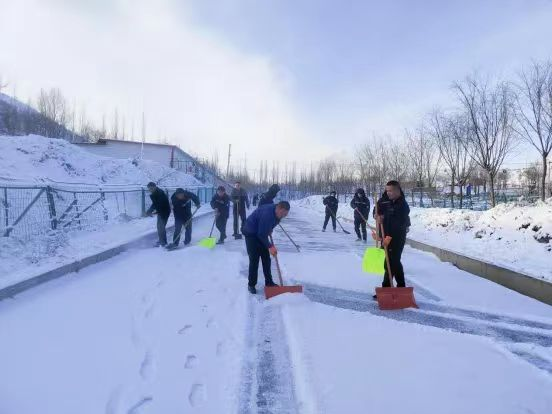 油氣人的風(fēng)雪照.png